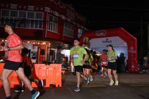 BIB: 4124
                            <button type="button" onclick="openModal(26223239)" class="btn btn-primary btn-sm float-right btn-popup" data-toggle="modal" data-target=".modal-high-quality">
                        <i class="fas fa-shopping-cart"></i> Add to Cart
                    </button>
                                            <button type="button" onclick="isThisMe(26223239, true)" class="btn btn-success btn-sm float-right btn-popup btn-isme hidden" data-toggle="tooltip" data-placement="bottom" title="นี่คือรูปของคุณใช่ไหม คลิกที่นี่เพื่อเอาเข้าอัลบั้ม">
                        <i class="fas fa-plus"></i> Add to album
                    </button>
                    <button type="button" onclick="isThisMe(26223239, false)" class="btn btn-warning btn-sm float-right btn-popup btn-isnotme hidden">
                        <i class="fas fa-ban"></i> Remove from album
                    </button>